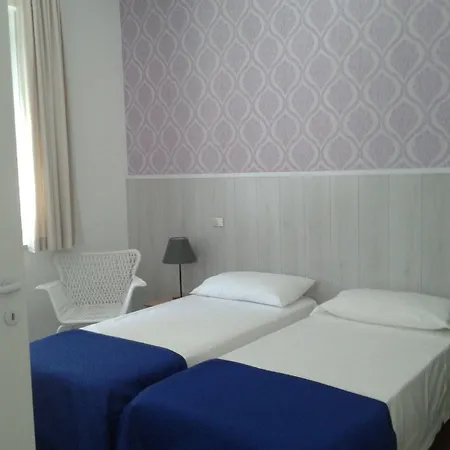 Malta מלון מילאנו